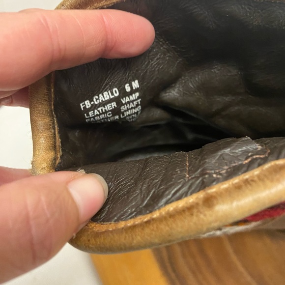 Free Bird CABLO Southwest Tapestry Blanket Booties - Picture 9 of 11